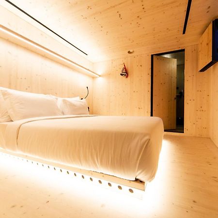 Zero Box Lodge بورتو الغرفة الصورة