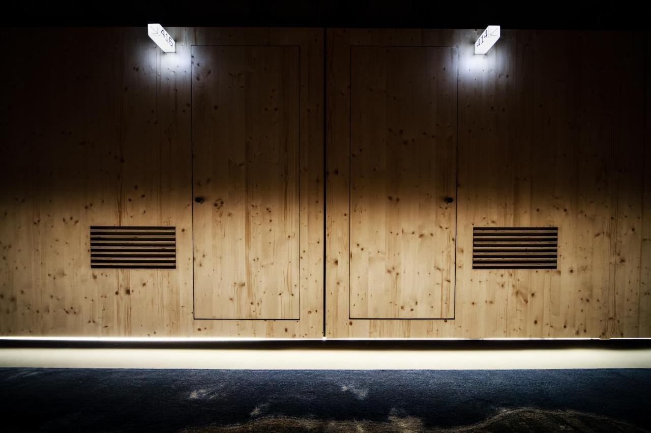 Zero Box Lodge بورتو المظهر الخارجي الصورة